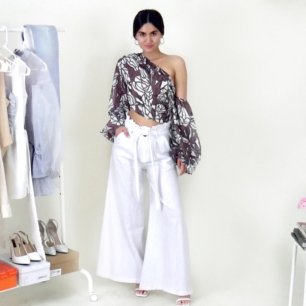 One shoulder printed blouse